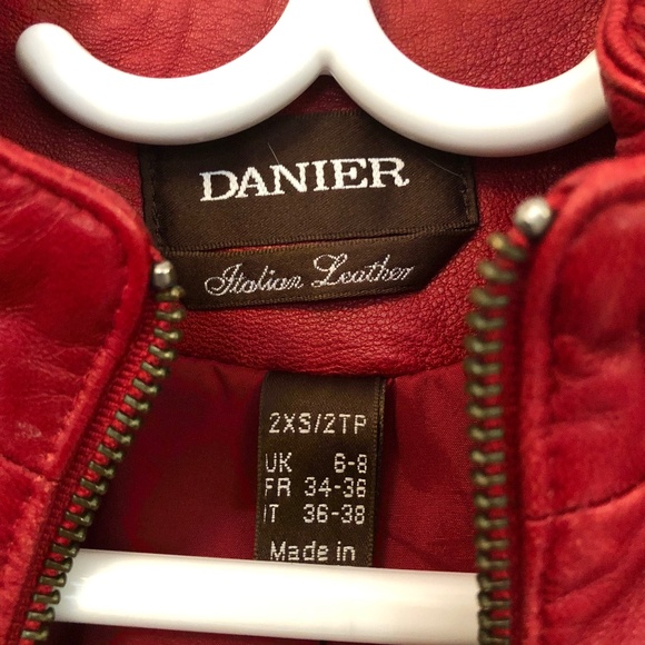 Danier leather jacket - Picture 4 of 5